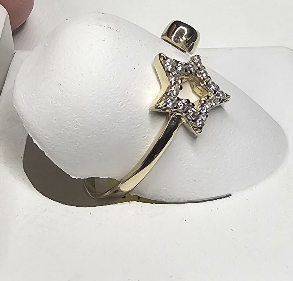 10k Solid Gold Star Cubic Zirconia Ring Item image 5