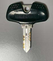 OEM PACHISLO SLOT MACHINE ARUZE DOOR KEY # 99214 - $38.99
