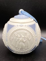 Lladro 1988 Christmas Ball (#1603) porcelain, matte white, blue. VTG Spain - £13.80 GBP