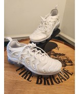 SIZE 8.5 Nike Air Vapormax Plus Triple White Pure Platinum 924453-100 - €117,88 EUR