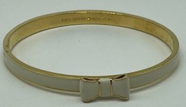 Vintage Kate Spade Bangle Bracelet Cream Enamel Bow Polished Signed Gold Tone - £14.53 GBP