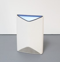 NETGEAR Orbi Pro AC3000 Tri-Band Router (SRR60) image 2