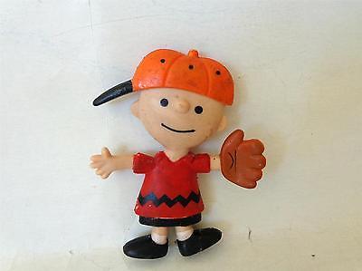 VINTAGE TOY -VINYL CHARLIE BROWN BASEBALL FIGURE- GOOD CONDITION - BB7 - $3.29
