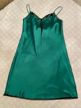 Lingerie Short Slip Dress UndercoverWare Baby Doll Emerald Green Chemise - $13.00