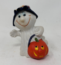 Vintage Small Smiling Ceramic Ghost Holding a Jack O Lantern Pumpkin - £6.63 GBP