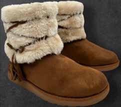 So Authentic American Heritage Boot Ankle Women&#39;s Size 8M Box Faux Fur C... - $144.02 MXN