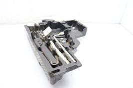 MERCEDES-BENZ X204 GLK TOOL KIT CARRIER LUG WRENCH TOW HOOK E2564 image 2