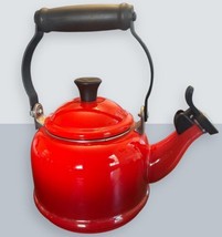 Le Creuset Cerise Red Enamel On Steel 1.25 Quart Demi Whistling Tea Kettle - £22.82 GBP