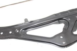 10-13 LEXUS IS250C CENTER FLOOR BRACE SUPPORT BRACKET Q5302 image 3