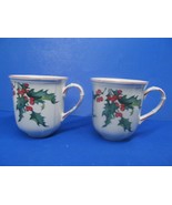 Villeroy &amp; Boch Holly Set Of Two 3 1/2&quot; T X 3 1/4&quot; W Coffee Mugs EC    1... - £47.27 GBP