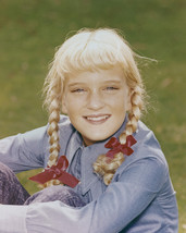Susan Olsen in The Brady Bunch as Cindy Brady with pig tails 8x10 Photo - £6.37 GBP