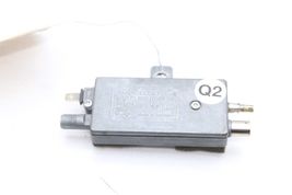 99-04 MERCEDES-BENZ SLK230 ANTENNA AMPLIFIER Q4533 image 9