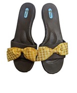 Okal Oka Bee Womens Sz Med/Large Sandals Brown Yellow Ribbon Rubber Wate... - £23.34 GBP