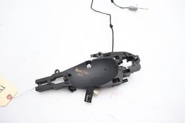 06-11 BMW E90 E91 328I REAR RIGHT PASSENGER EXTERIOR DOOR HANDLE BRACKET E3357 image 7