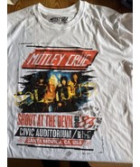 New Official Licensed T-Shirt Large  Motley Ceue Shout At The Devil Tour 83 - $382.60 MXN