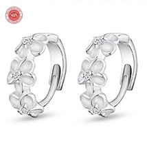 925 Sterling Silver beautiful flower earring with Cubic Zirconia DLES101 - £11.93 GBP