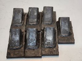 7 Quantity of 3C F Bucket Teeth 4 3/4" x 2 3/4" for 1 1/2" Shank (7 Quan... - $61.59