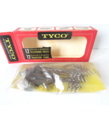 Tyco HO #121-12 12 Telephone Poles &amp; 12 Trackside Signs Boxed New Lot E - $147.33 MXN
