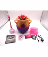 Magic Mixies Magical Cauldron Spell Book  Interactive Plush Animal - $376.94 MXN
