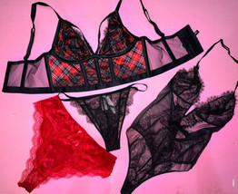 Victoria&#39;s Secret M Reggiseno Set + Pantaloncini Orsetto Rosso Nero Natale Plaid - £116.04 GBP