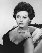 Sophia Loren Glamour Pose In Chair B&amp;W 16x20 Canvas Giclee - £56.08 GBP