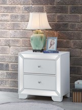 Contemporary Silver Champagne Nightstand - $6,686.14 MXN