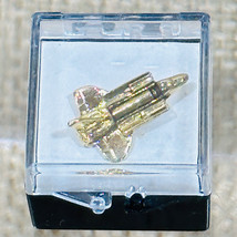 Space Shuttle Low Orbit Spacecraft Hat Lapel Pin Tie Tack ADSCO Vintage Goldtone - £15.49 GBP