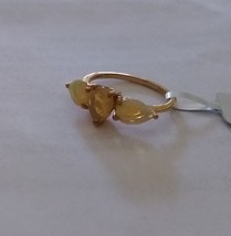 10K Yellow Gold Cream Ethiopian Opal Pear 3-Stone Ring, Size 6, 1.26(TCW) 1.63GR - £127.86 GBP