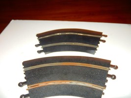 SCALEXTRIC -2-BANKED  CURVED TRACK SECTIONS #002205- /32ND SCALE -EXC- L202 - $4.60