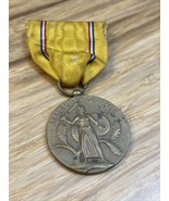 Vintage American Defense Service Medal with Ribbon Military Miitaria KG JD - £11.61 GBP