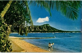 Vintage Waikiki Beach with Diamond Head in the distance on Oahu Hawaii Postcard - £7.36 GBP