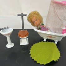 Mattel The Littles Bathroom Doll House Bathtub Shower Toilet Sink Doll Green Rug - £11.05 GBP
