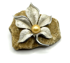 Crown Trifari Brooch Pin Leaf Flower Center Pearl Brushed Silver Tone Signed VTG - £21.15 GBP