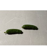 Vintage Plastic HEINZ PICKLE PIN Promotional Give Away X2 - €11,72 EUR