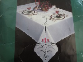 NOS EVERGREEN Embroidered Cutwork TABLECLOTH &amp; 8 - 16&quot; x 16&quot; NAPKINS - 6... - £19.61 GBP
