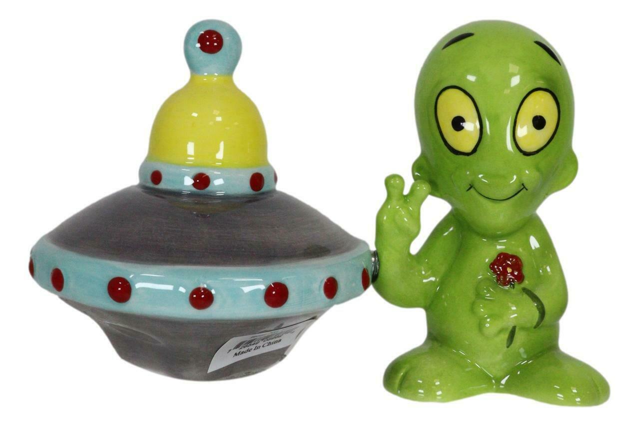ET Roswell Alien With Flying Saucer Spaceship Magnetic Salt Pepper Shake... - $16.99