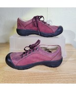 Womans Keen Low Top Hiking Shoes Red Size 6.5 - $27.90