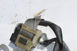 2003-2004 FORD MUSTANG V6 LH REAR DRIVER SIDE SEAT BELT RETRACTOR K2717 image 4