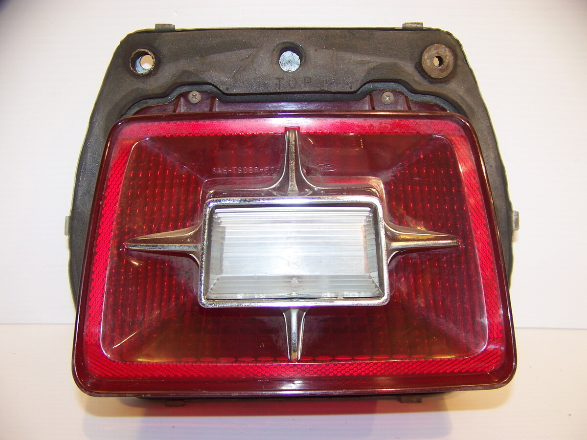 1969 FORD GALAXIE 500 CUSTOM LTD TAILLIGHT OEM LENS &amp; HOUSING #SAE-TSDBR... - $179.98