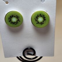 Kiwi Slice Earrings - $2.00