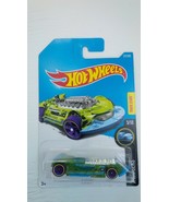 Hot wheels x stream x raycers track stars 510 die cast green diecast toy - $97.12 MXN