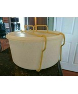 Tupperware 12&quot; Cake Carry All Millionaire Line Gold Cariolier Handle #256 - $645.57 MXN