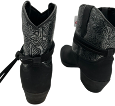 Dingo Valerie Paisley Round Toe Womens Black 7M Casual Ankle Cowboy Boots DI8950 - £45.77 GBP