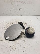 FOCUS     2008 Fuel Filler Door 1445162 - $517.90 MXN