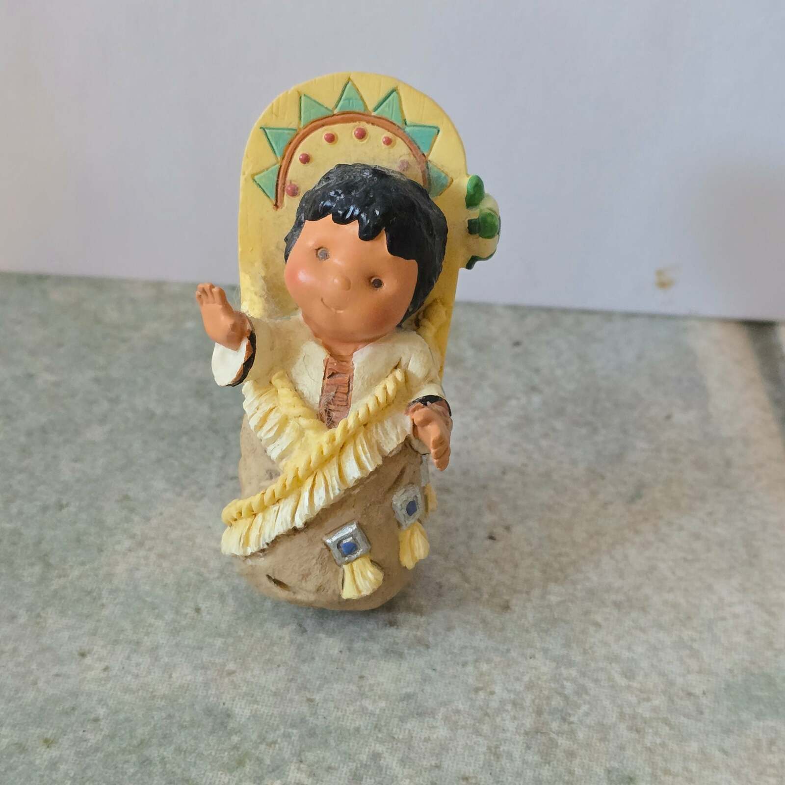 Enesco Friends of the Feather – Cradleboard Baby – 1998 Miniature Figurine - $14.85