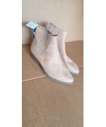 Women&#39;s Alena Western Ankle Boots Universal Thread size 6,7.5,10,11 Tan - $34.17 CAD