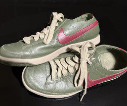 Nike 314386-361 Women&#39;s Blazer Low Metro Olive Green Red Athletic Shoes Sz 7 1/2 - £35.93 GBP