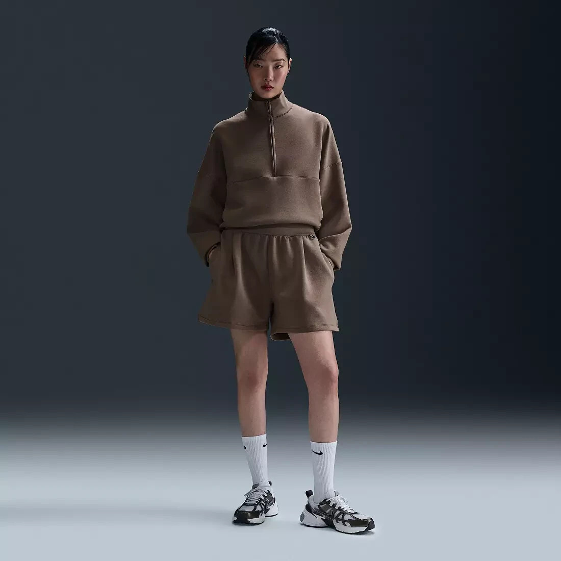 Nike Women Dri Fit 24.7 Mid Rise 4” Length Training Shorts Brown Size Me... - $49.99