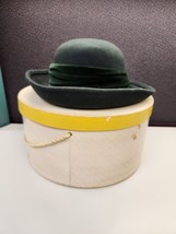 Vintage Laura Ashley 100% Wool  Green Hat With Velvet Bow Great Britain - $45.60