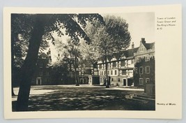 Vintage Tower of London Tower Green &amp; King&#39;s House Postcard -- 5.5&quot; x 3.5&quot;  - £7.58 GBP